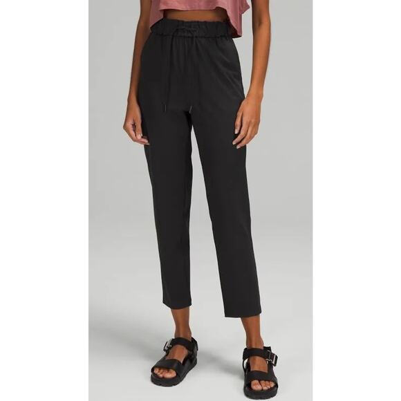 Lululemon Keep Moving 7/8 High Rise Pants Size 6 - Picture 1 of 6